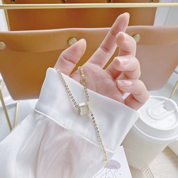 NEW 14K Gold Plated Diamond Circle Drop Necklace - Picture 9 of 11